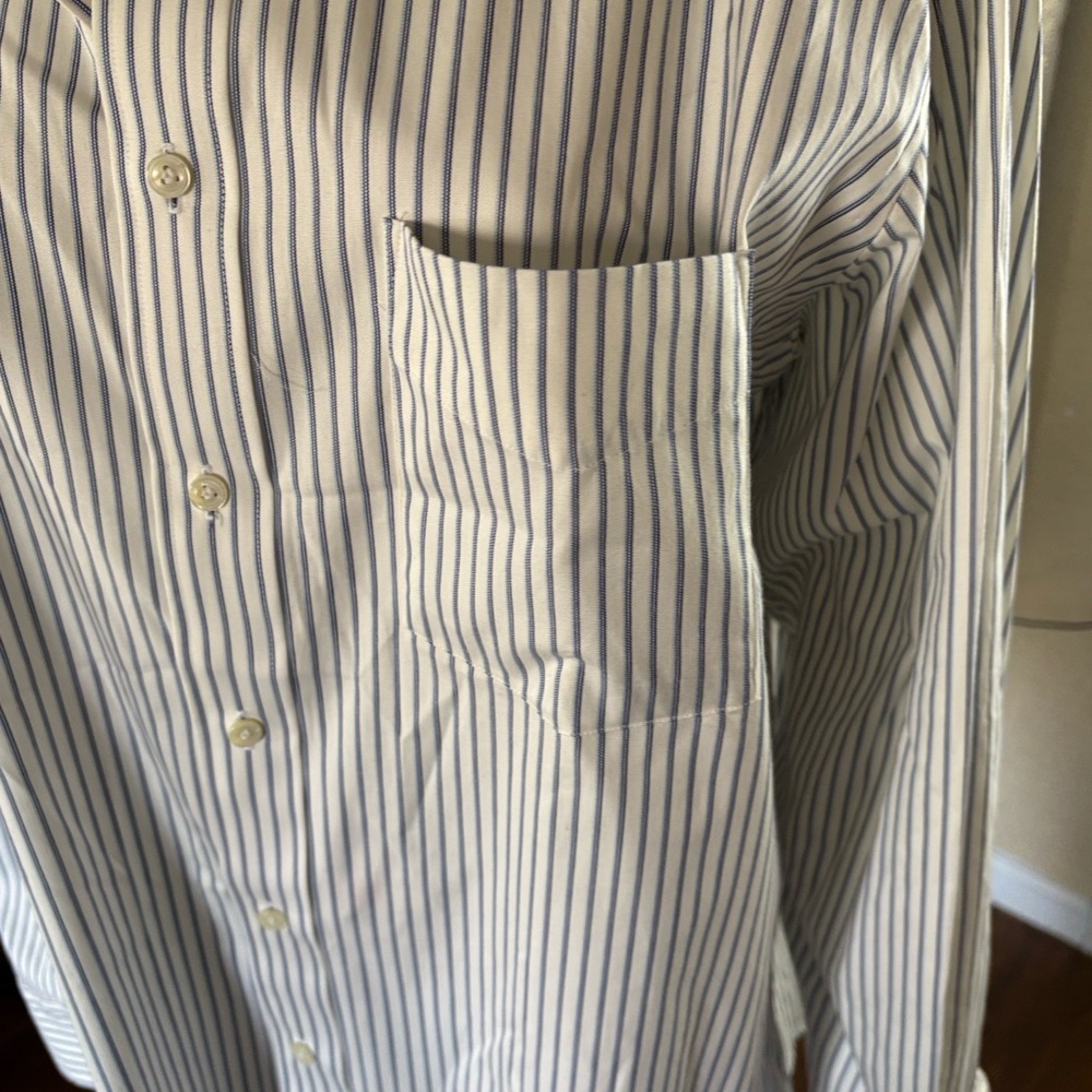 Classic Men’s Blue Stripe Dress Shirt - Unbranded